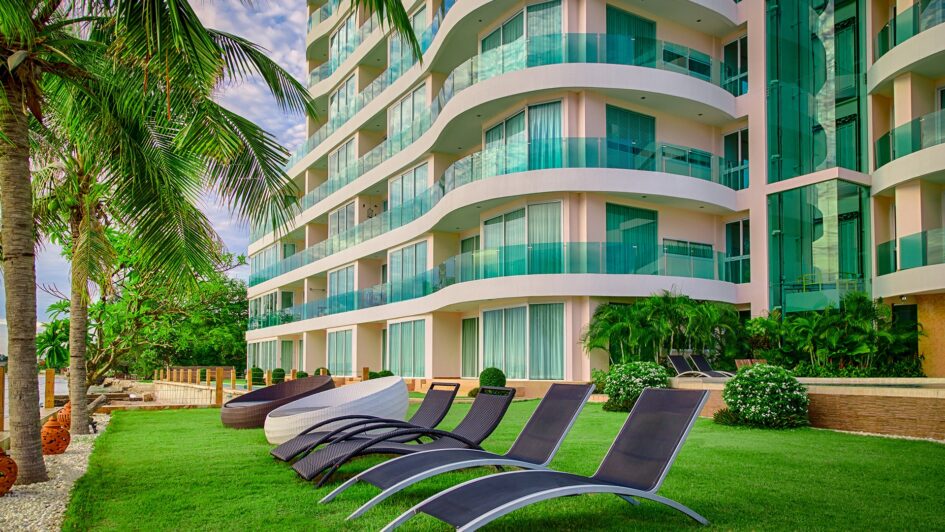 Beachfront Property for Rent Pattaya Paradise Ocean View Condominium Global Top Group