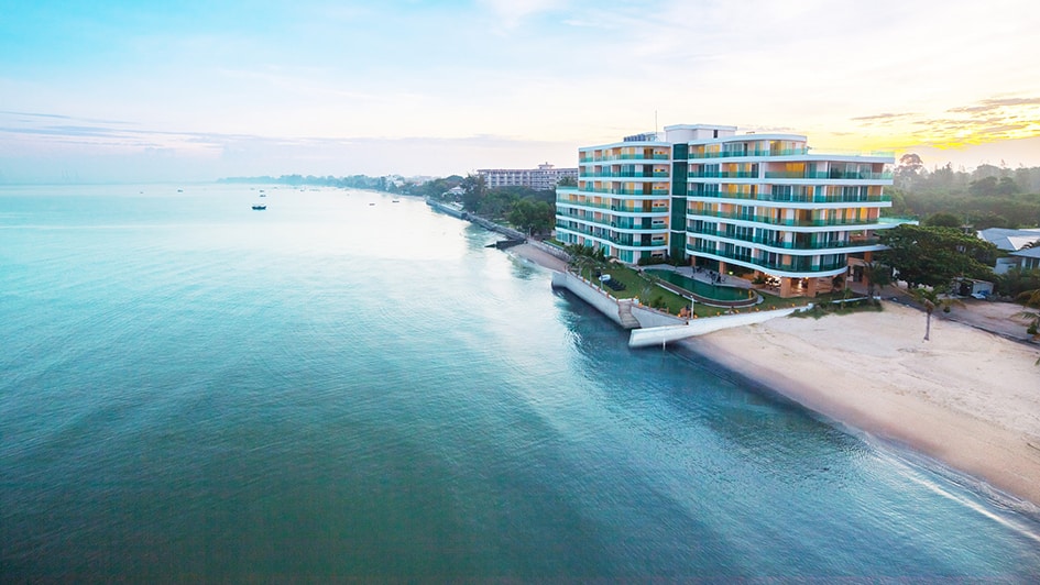 One Bedroom Pattaya Property For sale Beachfront Condo Paradise Ocean View