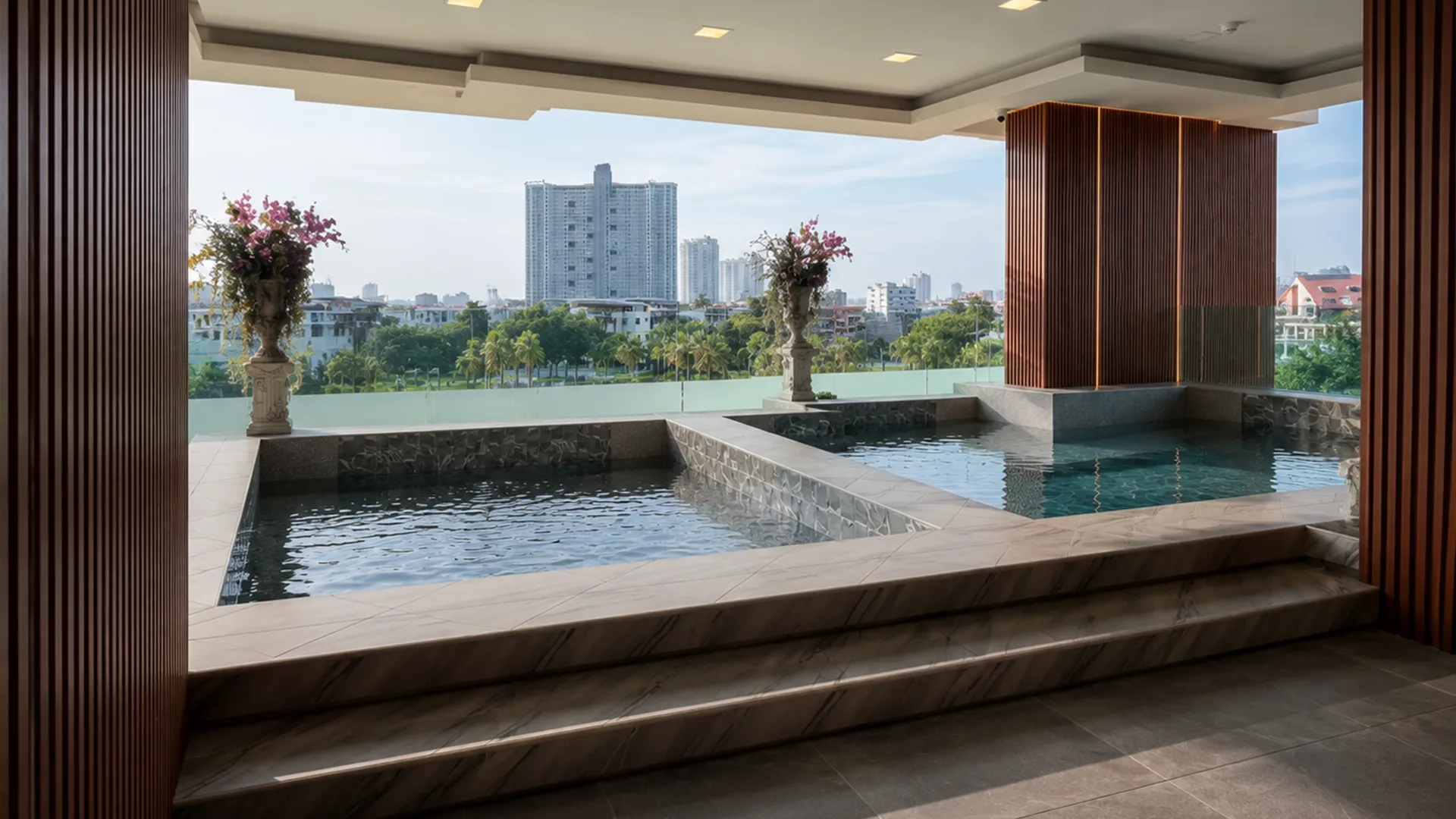 Marina Golden Bay Jacuzzi