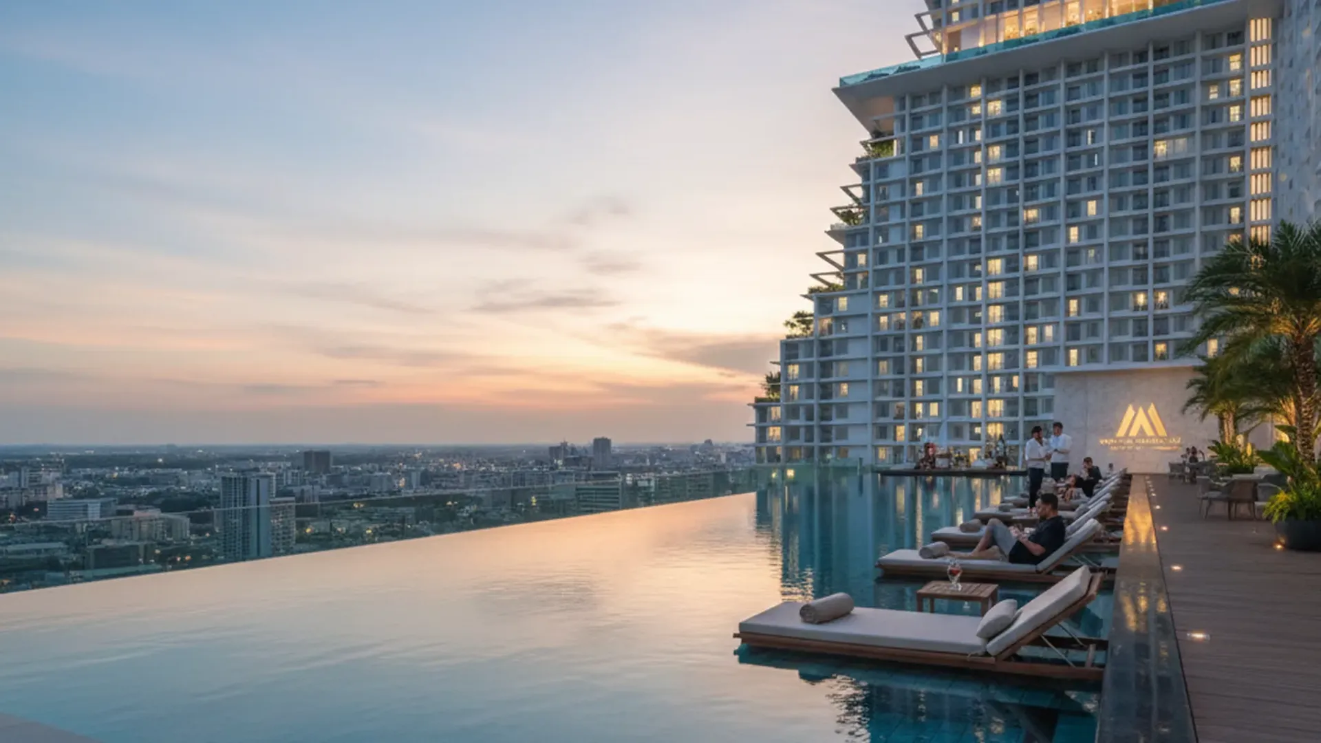 Marina Golden Bay Infinity Pool Facility